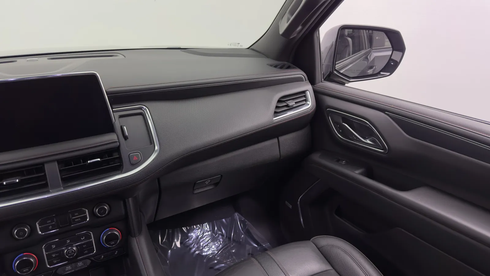 Chevrolet Suburban photo 33