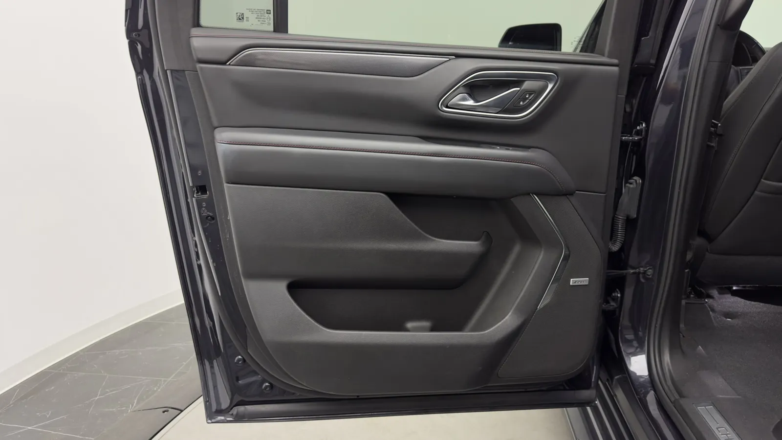 Chevrolet Suburban photo 24
