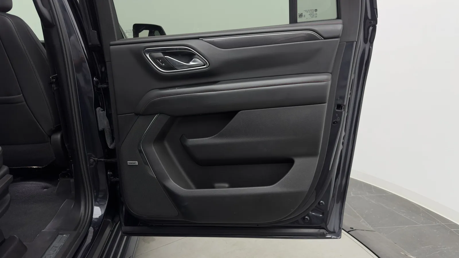 Chevrolet Suburban photo 28