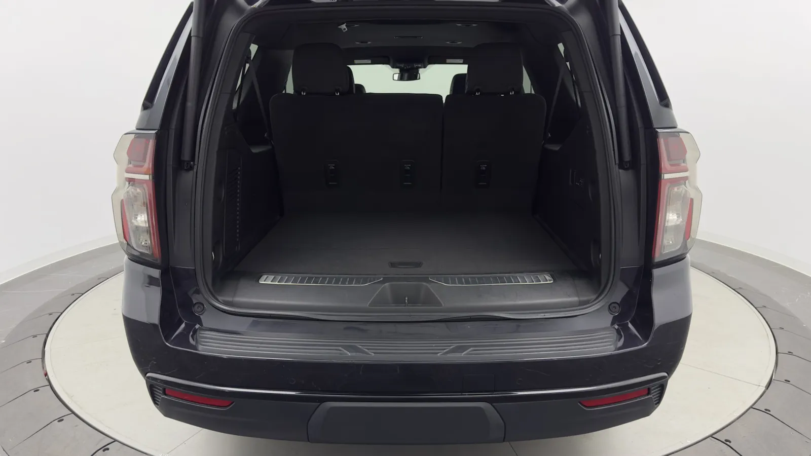 Chevrolet Suburban photo 26