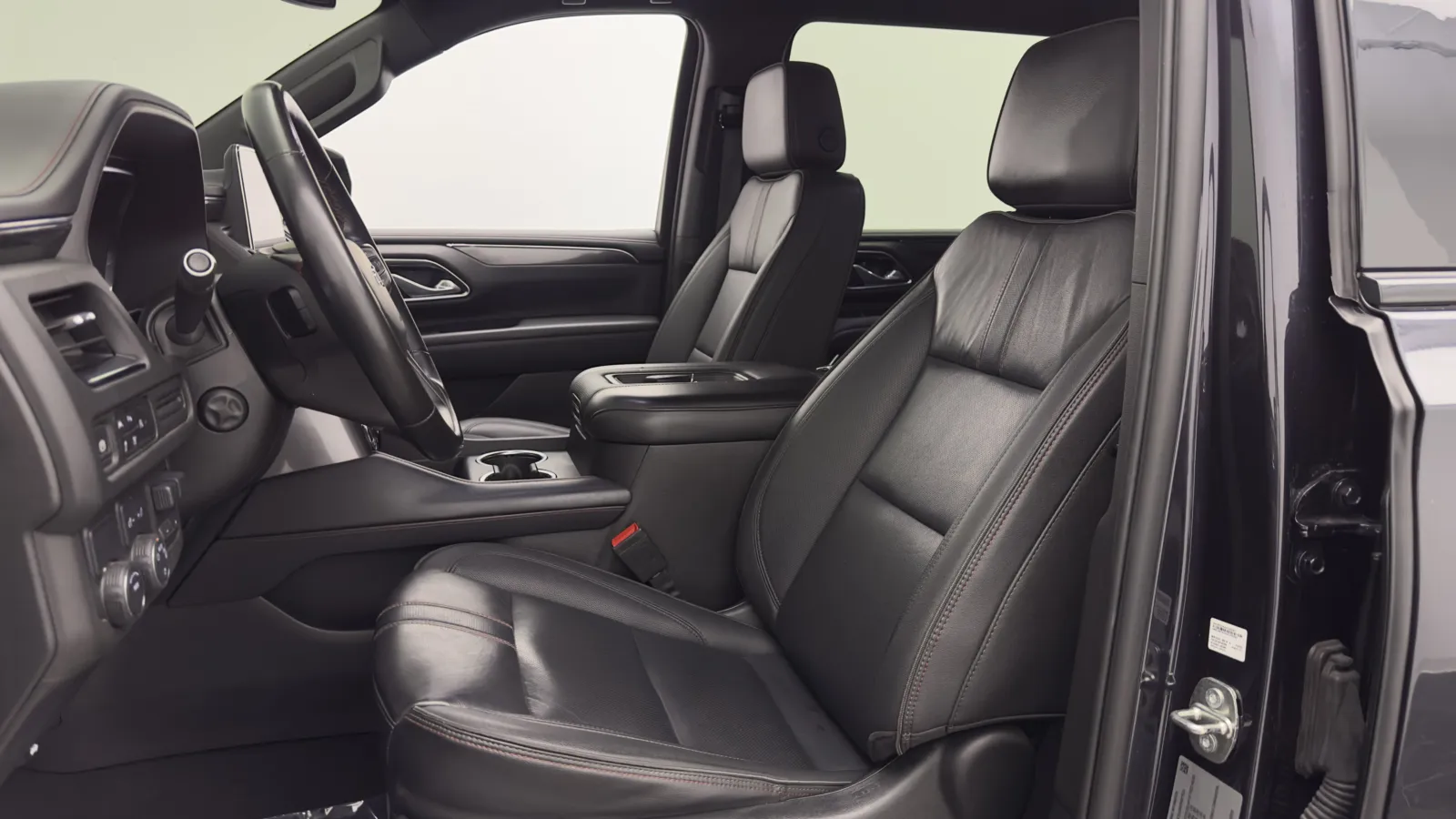 Chevrolet Suburban photo 15