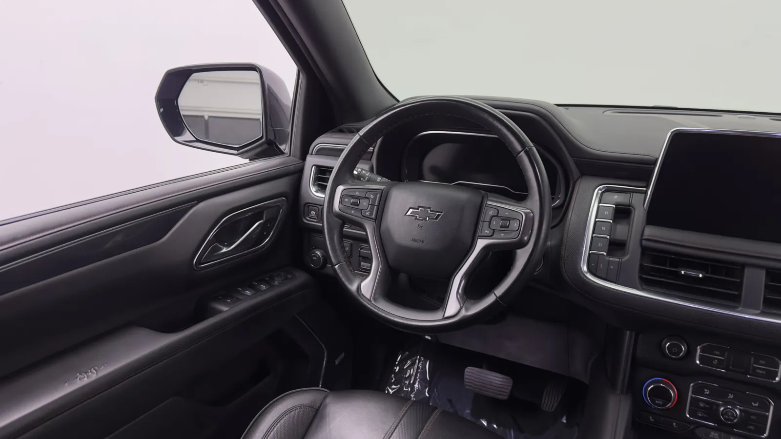 Chevrolet Suburban photo 31