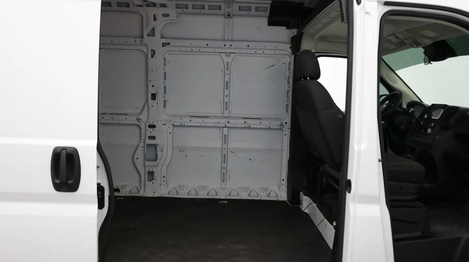 Ram Cargo Van photo 25