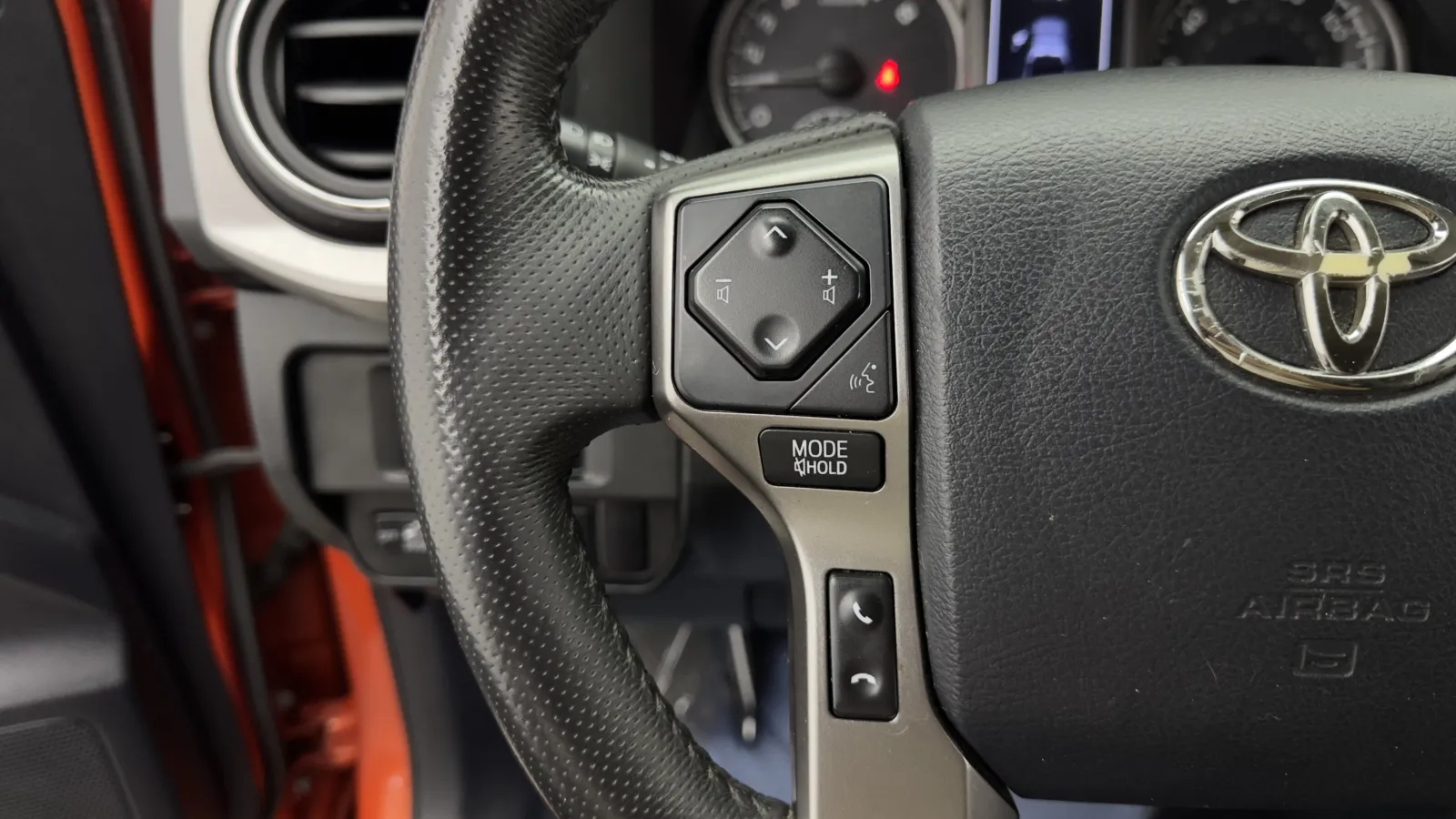 Toyota Tacoma photo 16