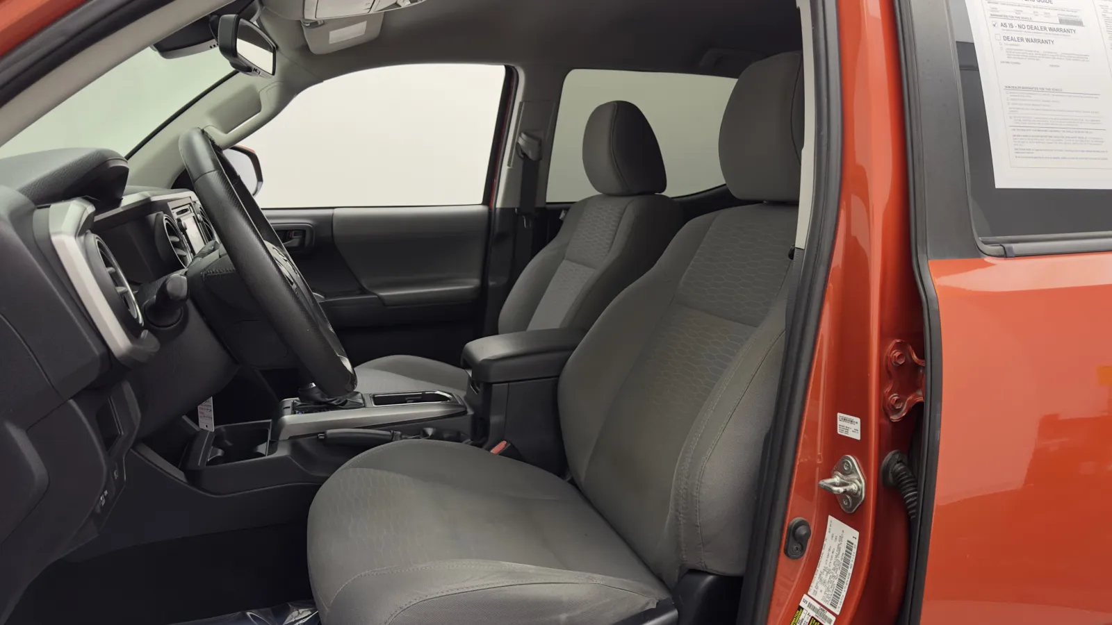 Toyota Tacoma photo 10