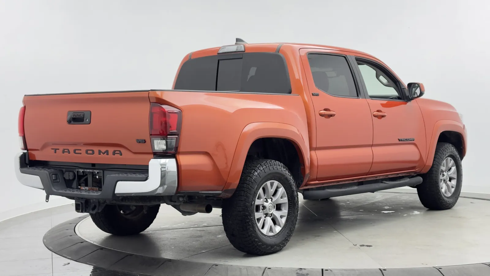 Toyota Tacoma photo 7