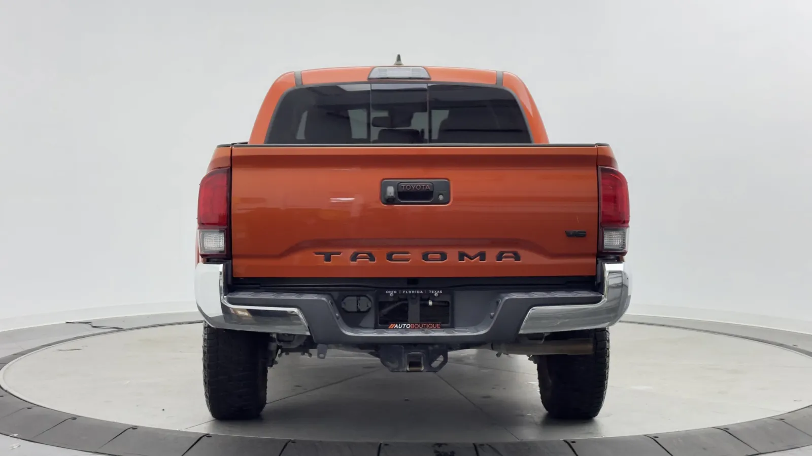 Toyota Tacoma photo 6