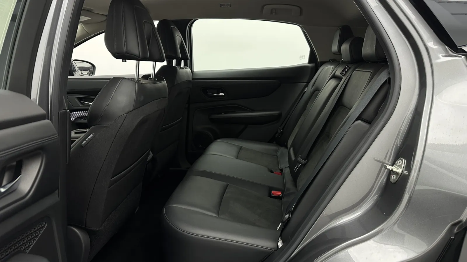 Nissan Ariya photo 24