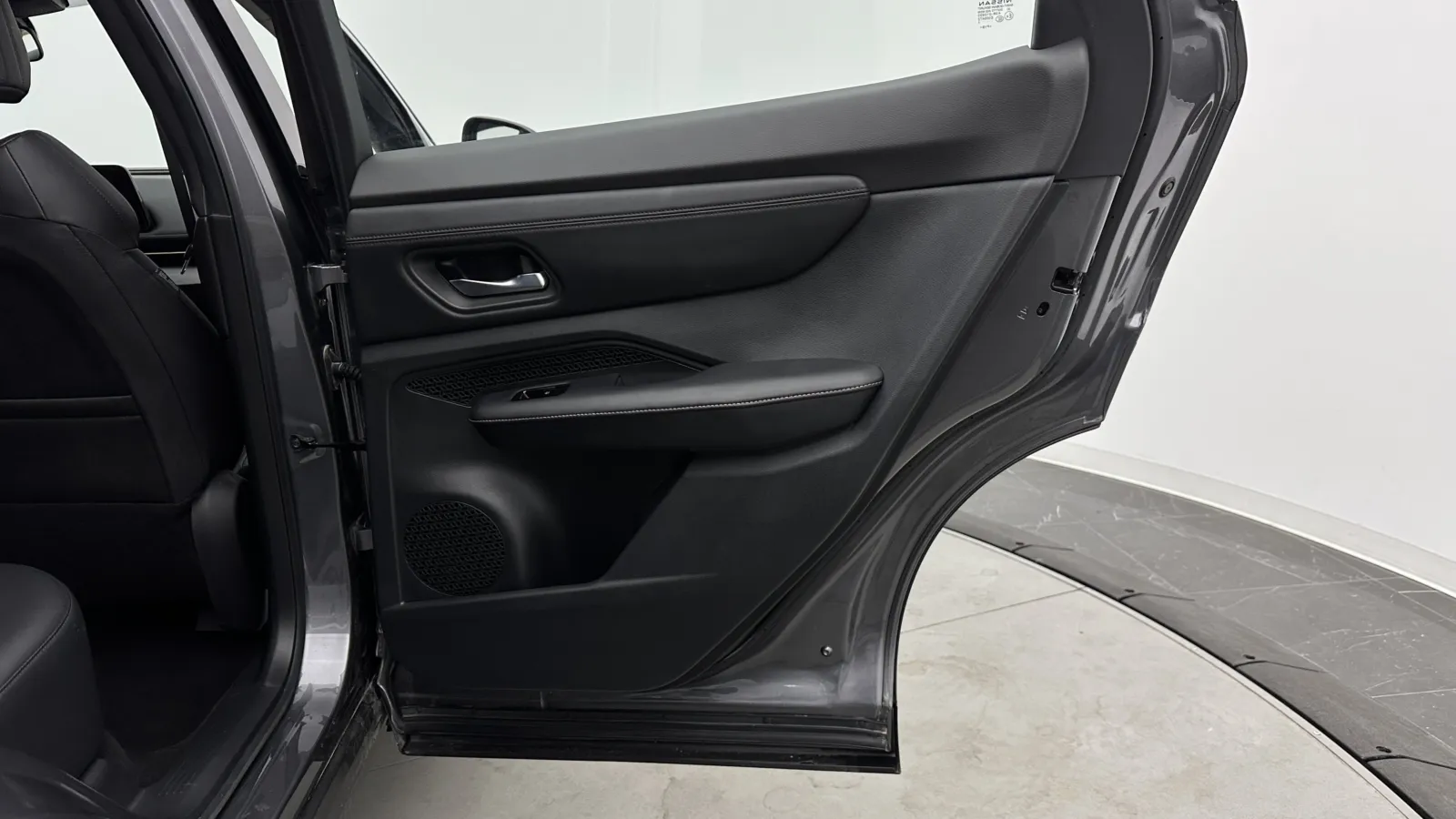 Nissan Ariya photo 28