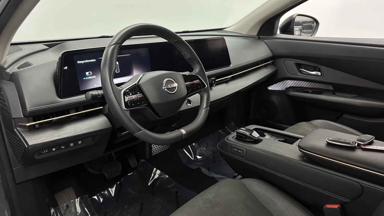 Nissan Ariya photo 11