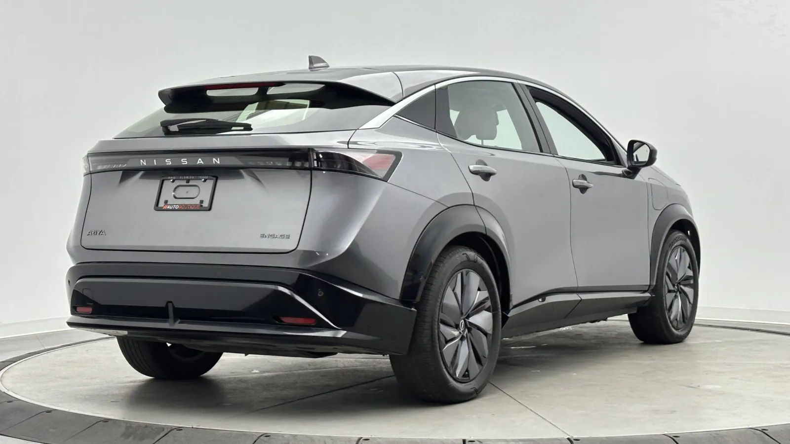 Nissan Ariya photo 8