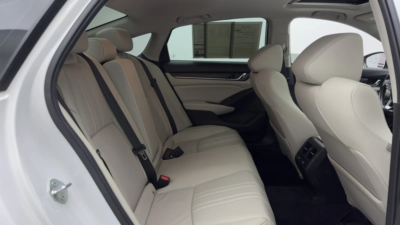 Honda Accord photo 28