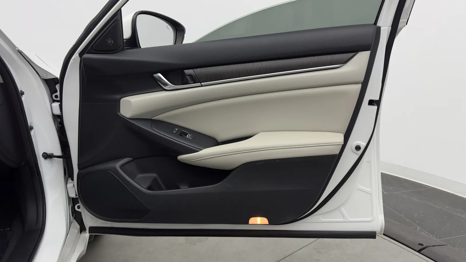 Honda Accord photo 29