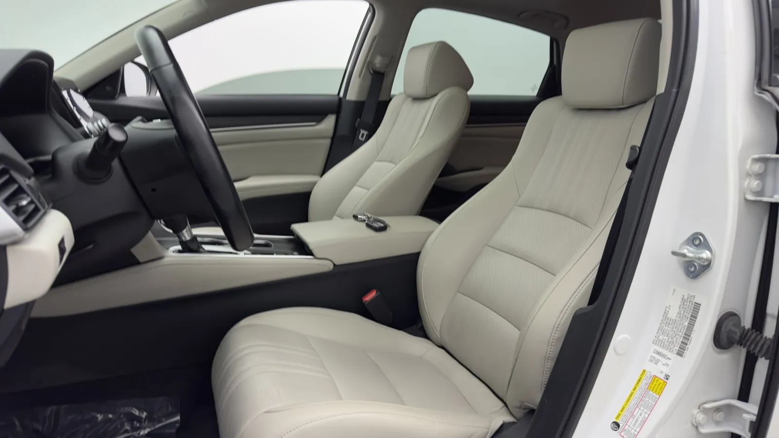 Honda Accord photo 15
