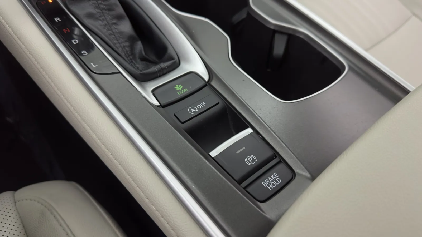 Honda Accord photo 17