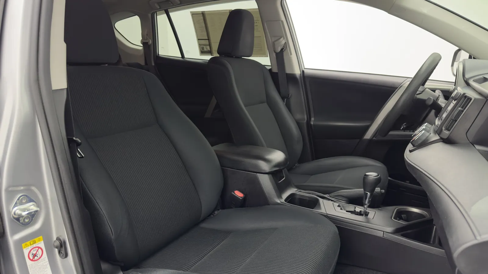 Toyota RAV4 photo 30