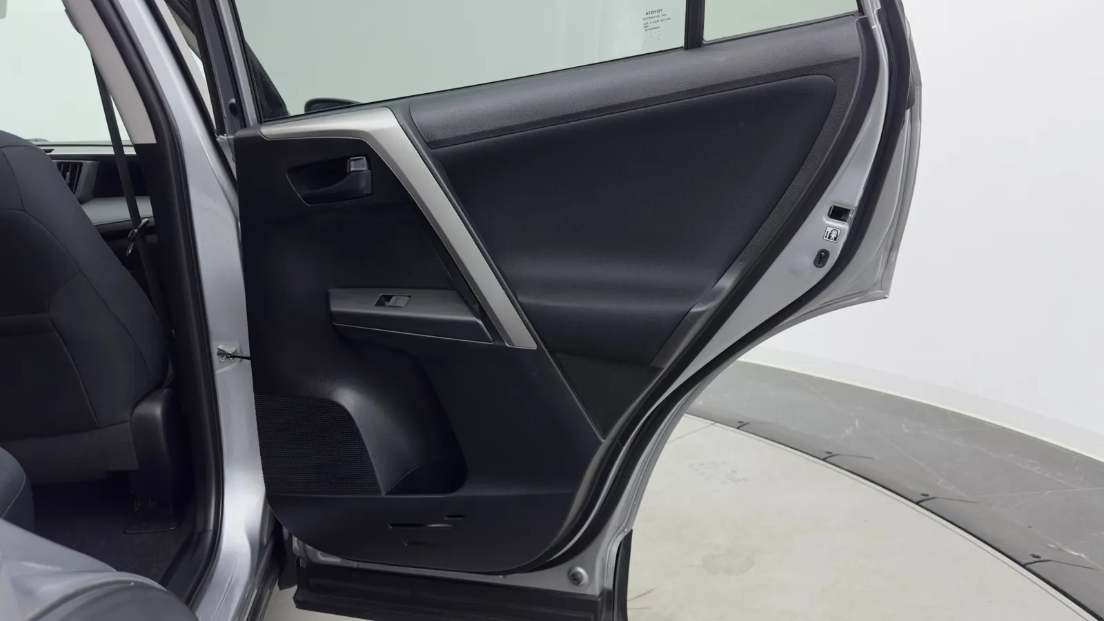 Toyota RAV4 photo 26