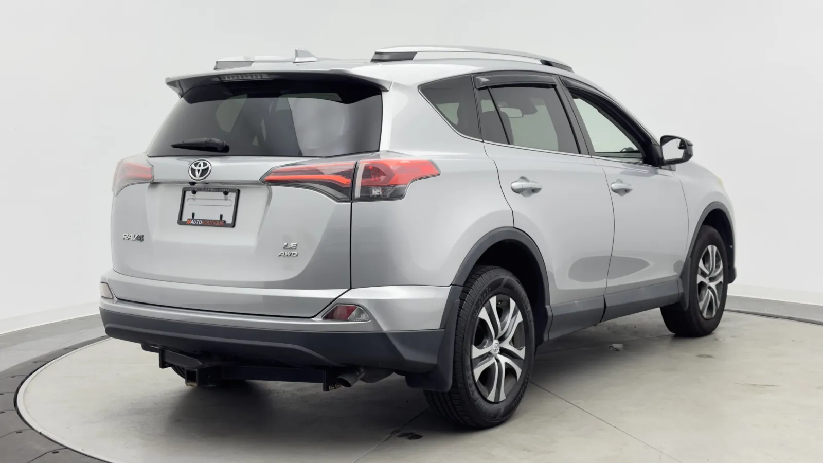 Toyota RAV4 photo 7