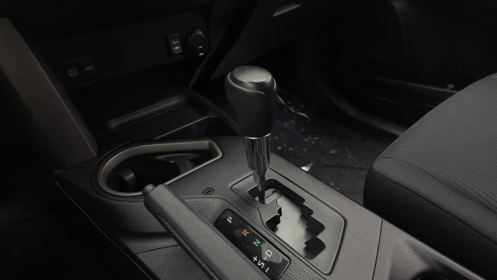 Toyota RAV4 photo 13