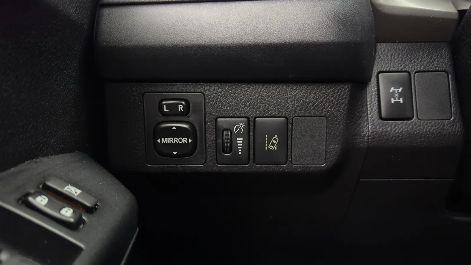 Toyota RAV4 photo 18