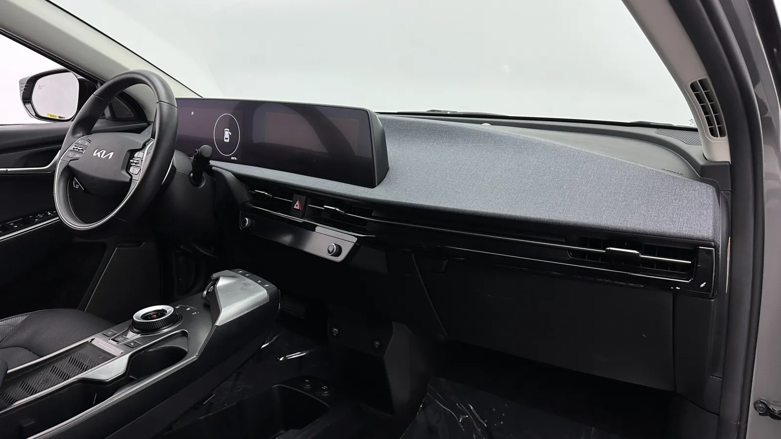 Kia EV6 photo 37