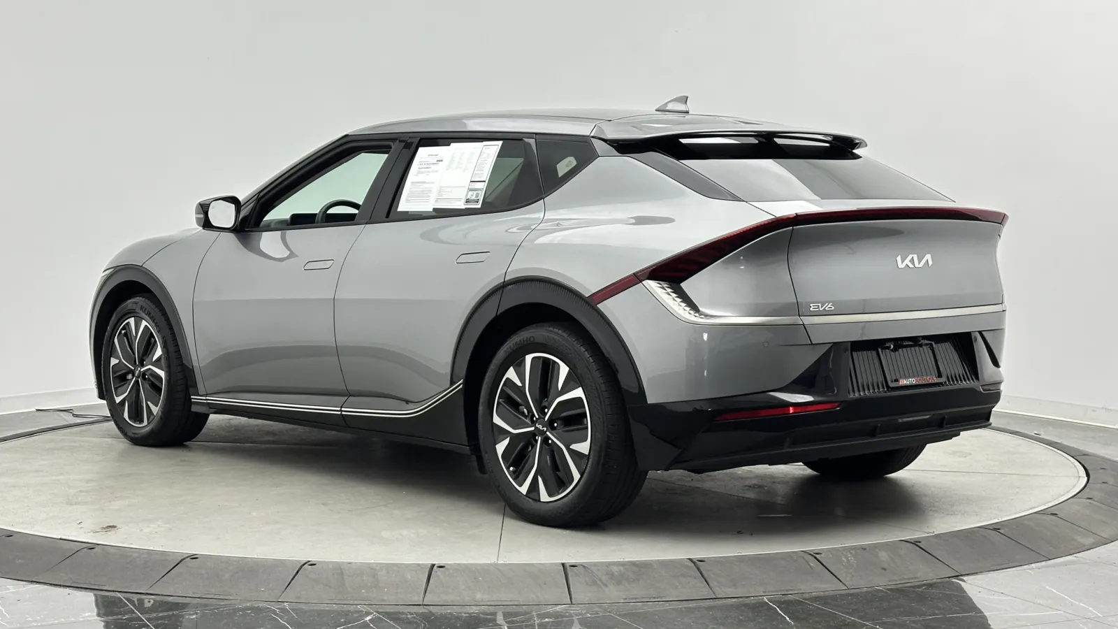 Kia EV6 photo 6