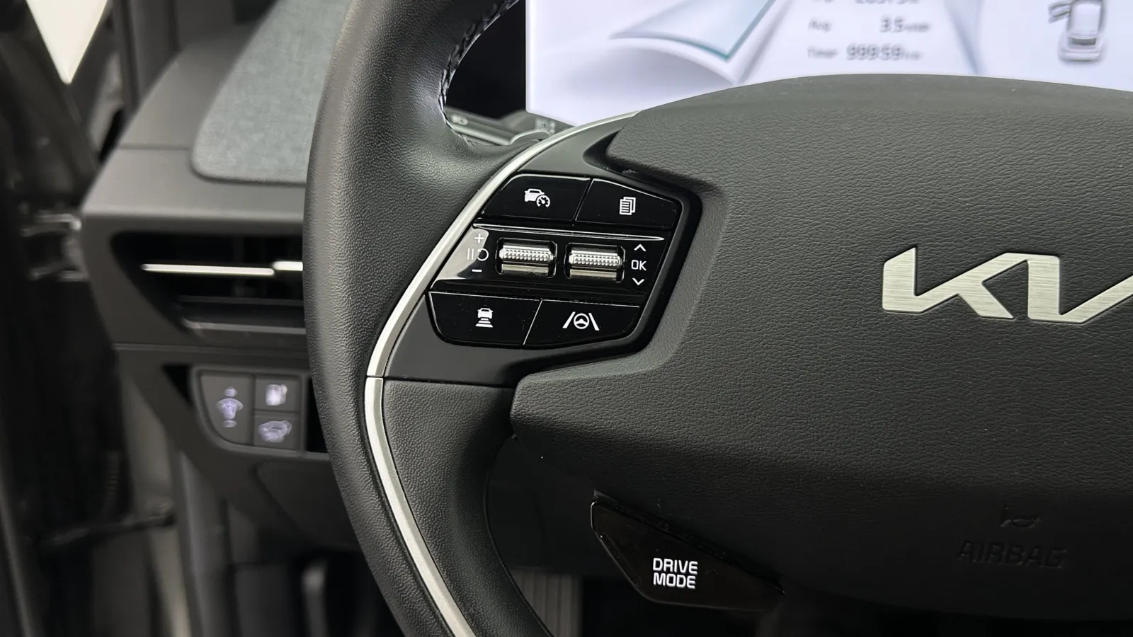 Kia EV6 photo 21