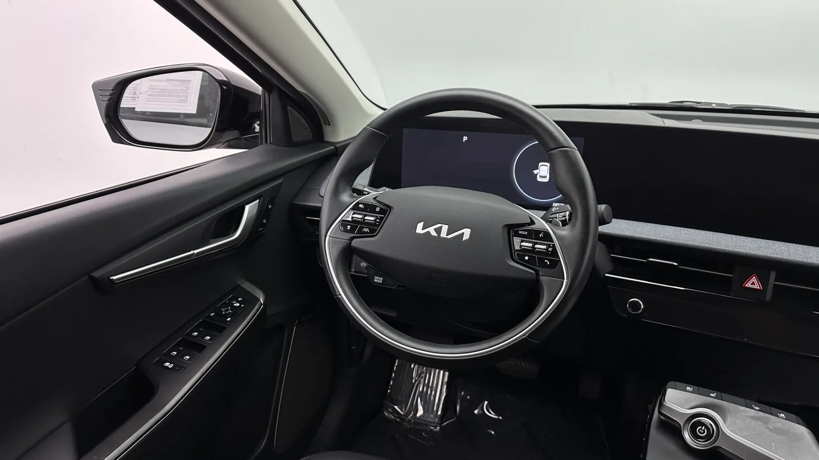 Kia EV6 photo 27