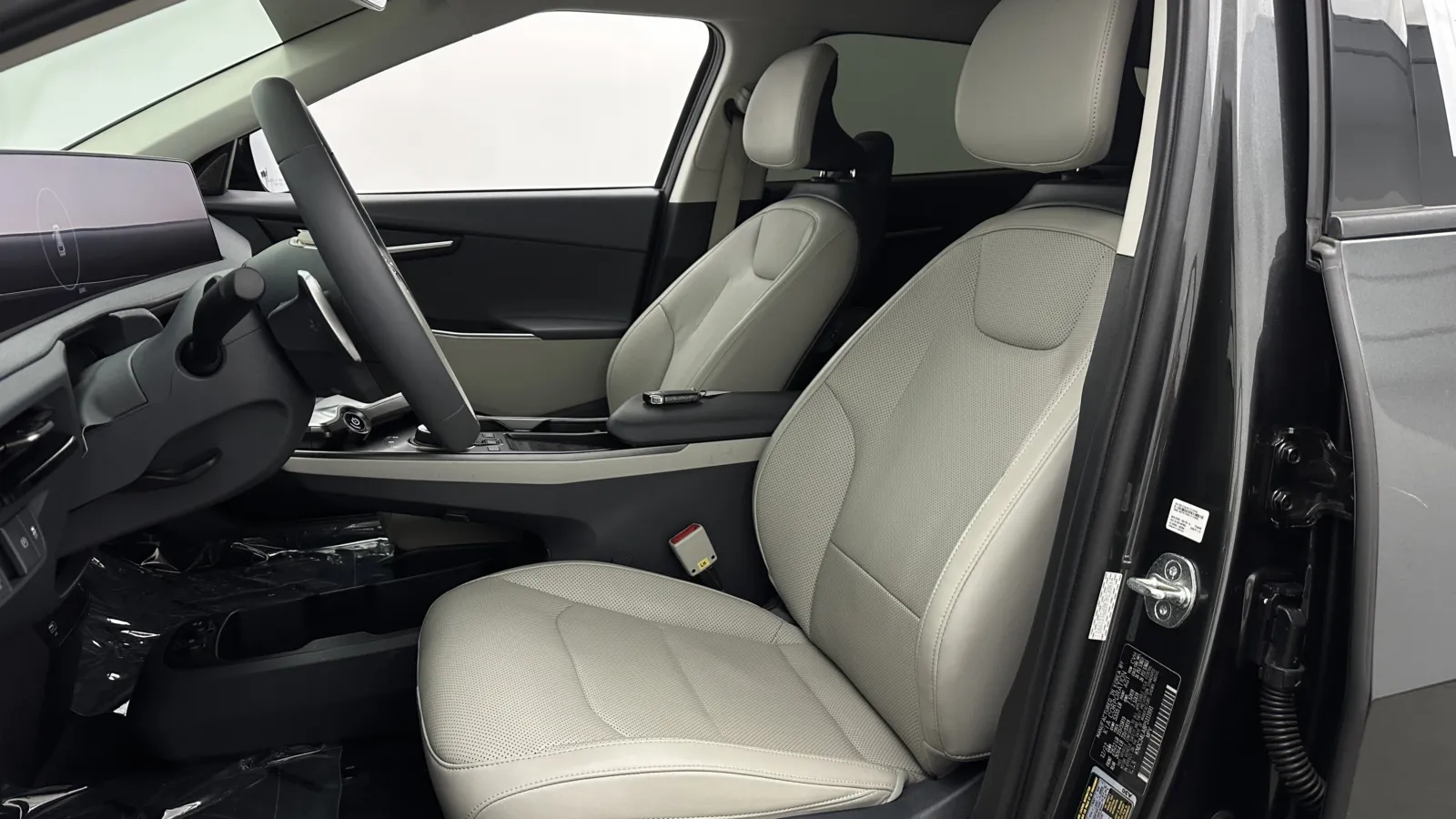 Kia EV6 photo 16