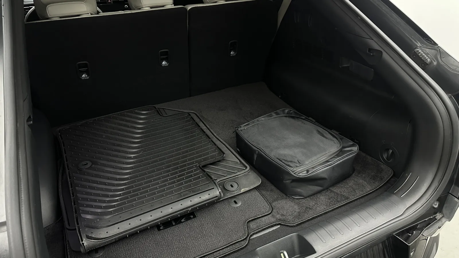 Kia EV6 photo 28