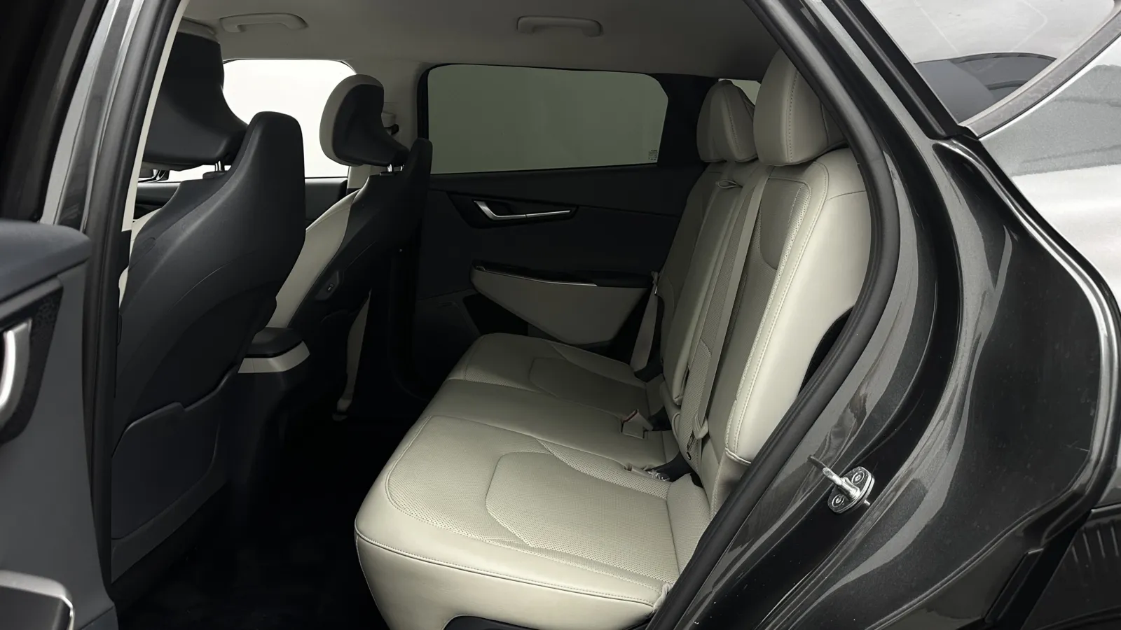 Kia EV6 photo 25