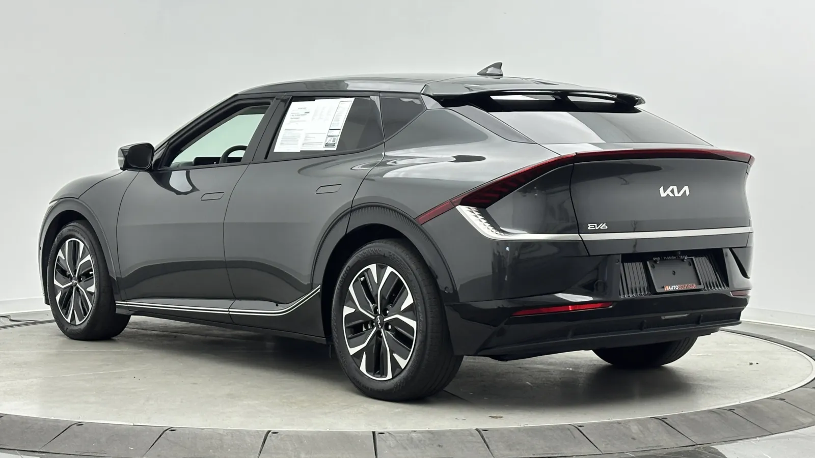 Kia EV6 photo 6