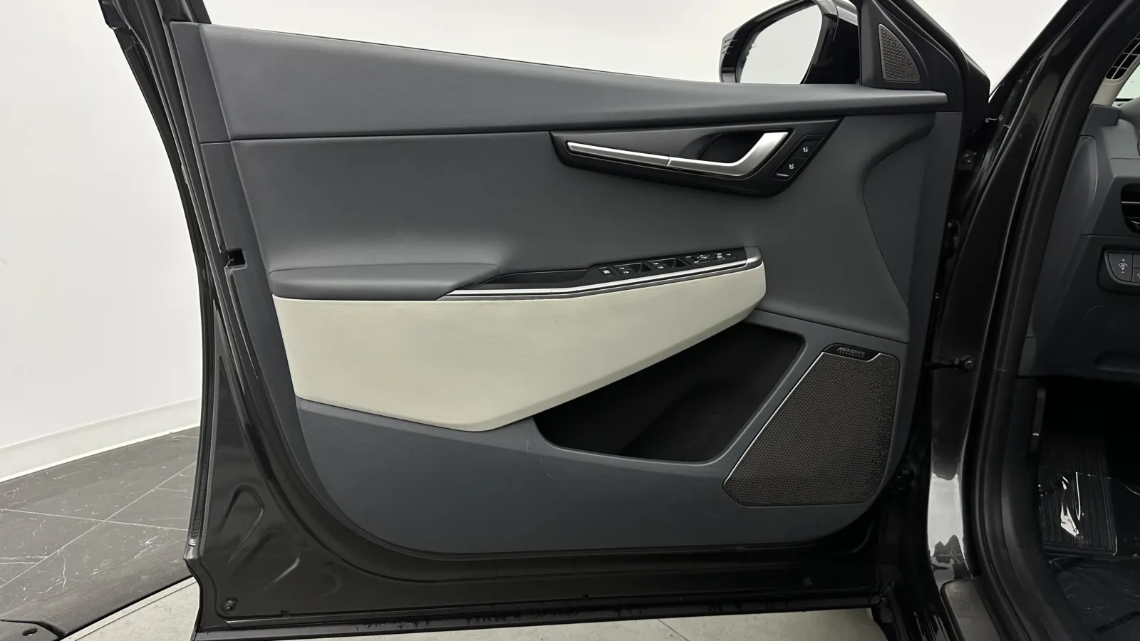 Kia EV6 photo 10