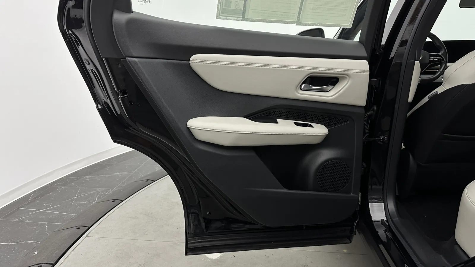 Nissan Ariya photo 22