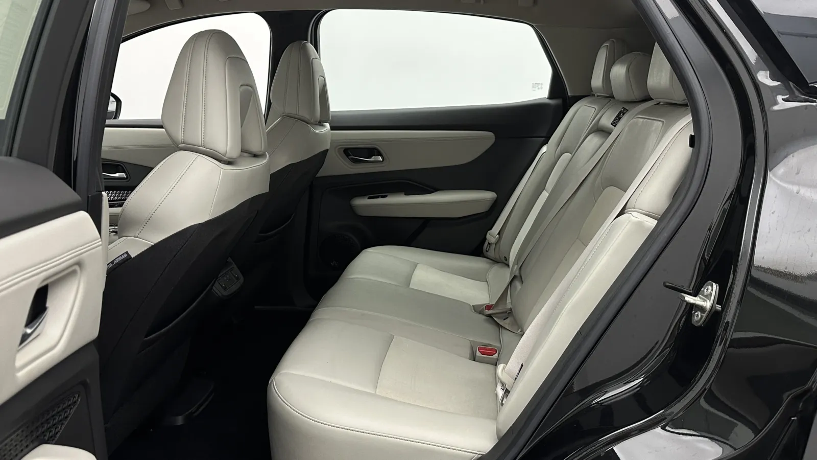 Nissan Ariya photo 21