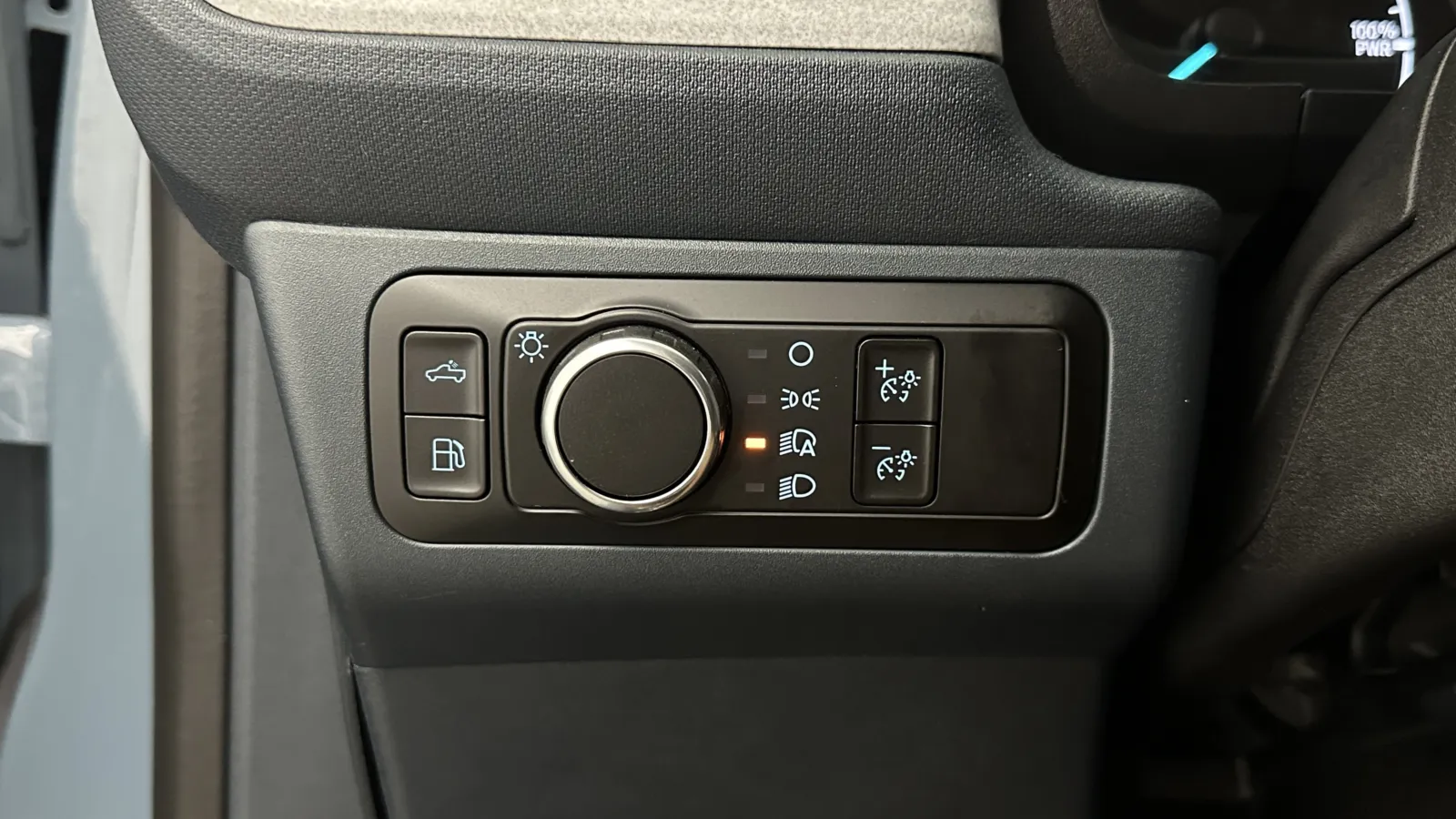 Ford Maverick photo 14
