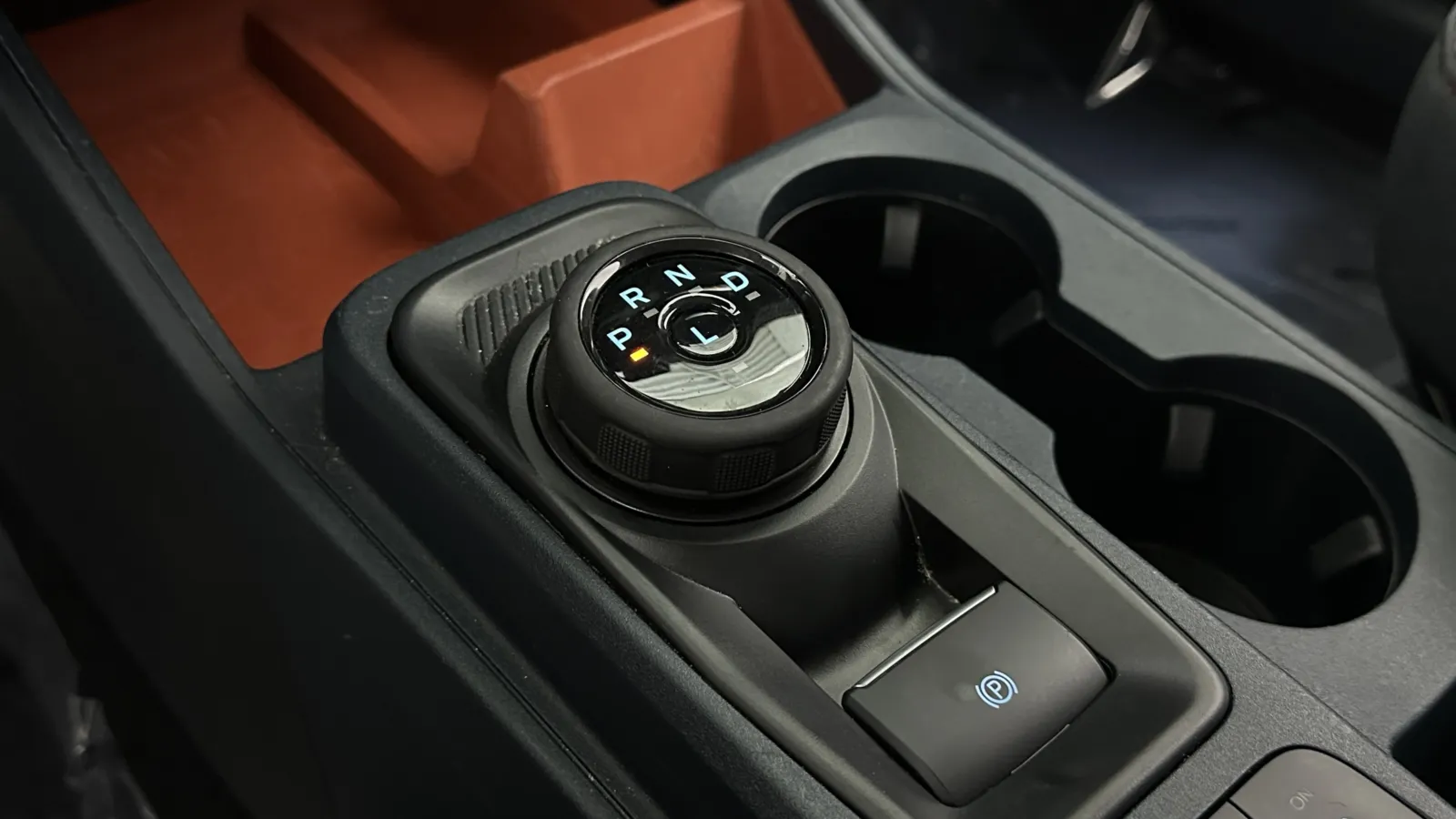 Ford Maverick photo 16