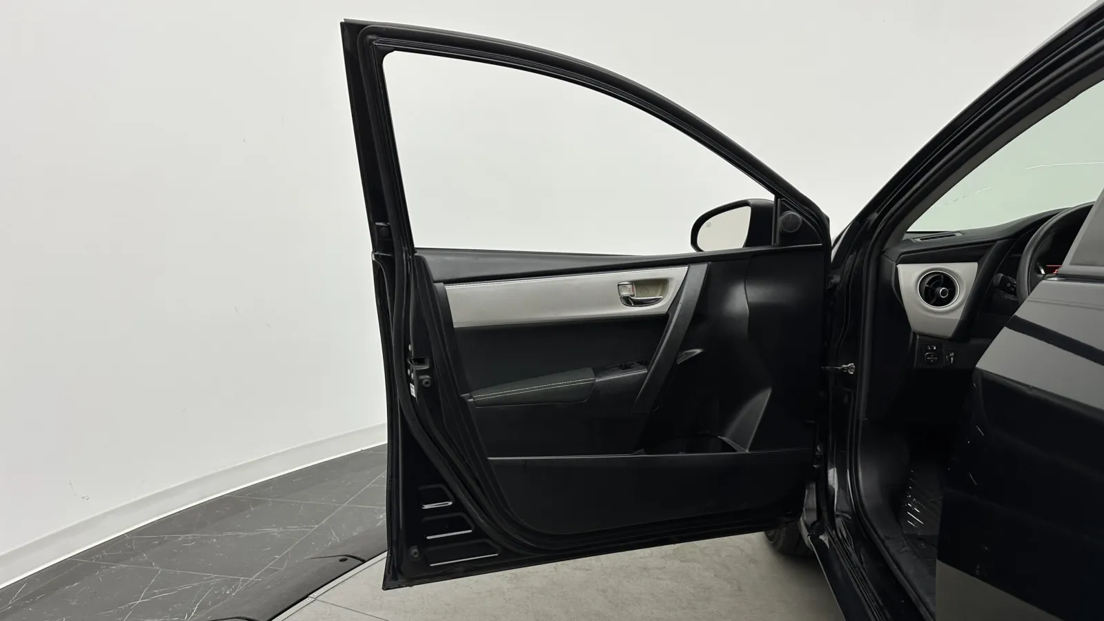 Toyota Corolla photo 8