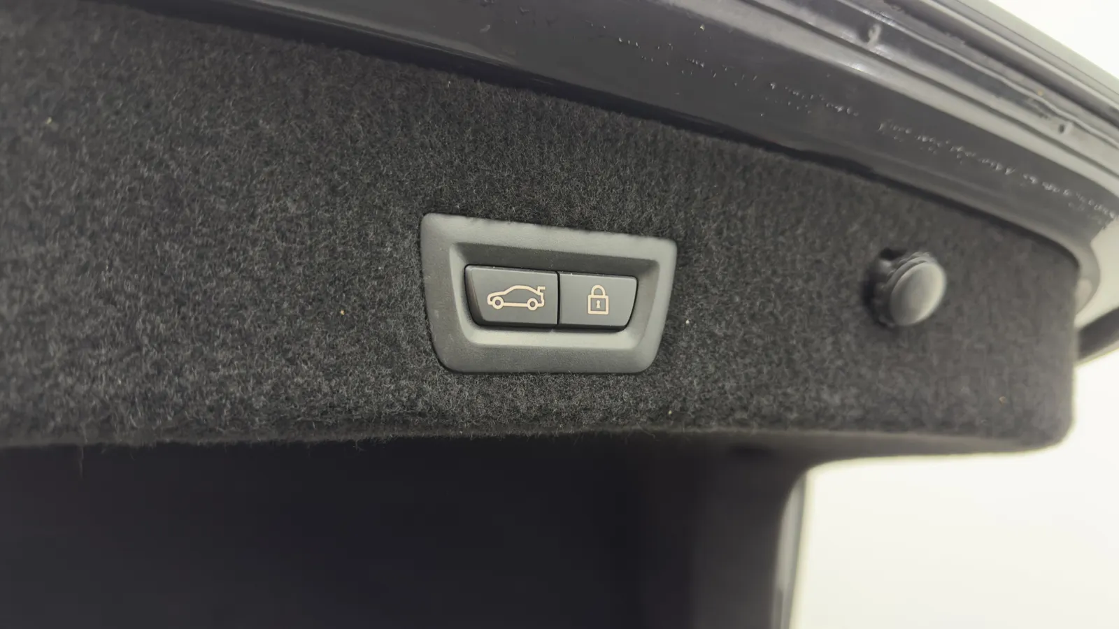 BMW 7 Series photo 38