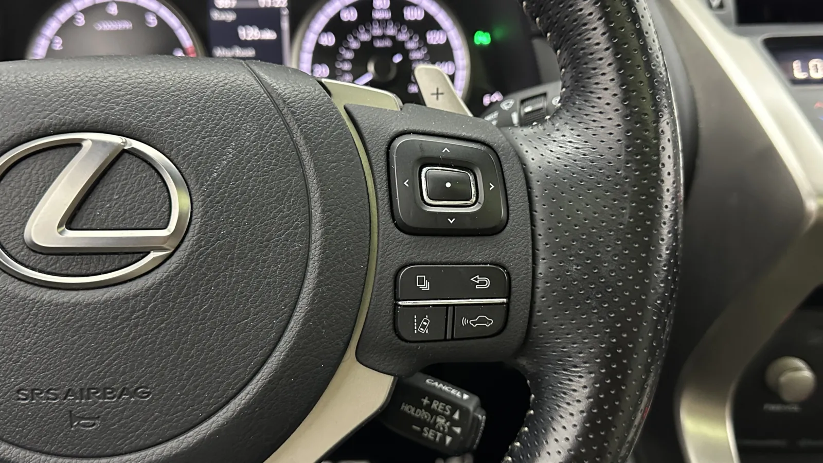 Lexus NX photo 23