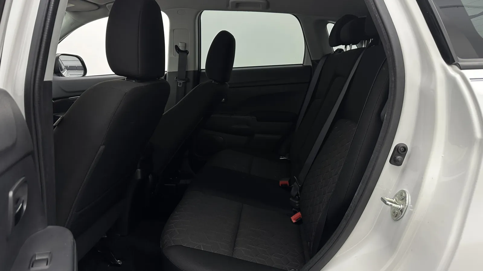 Mitsubishi Outlander Sport photo 20