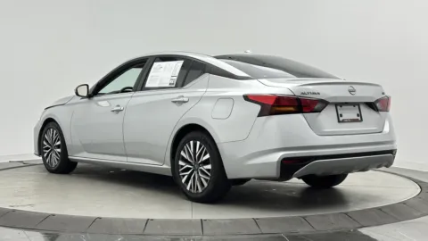 More photos of 2023 Nissan Altima 2.5 SV at Auto Boutique Florida, FL