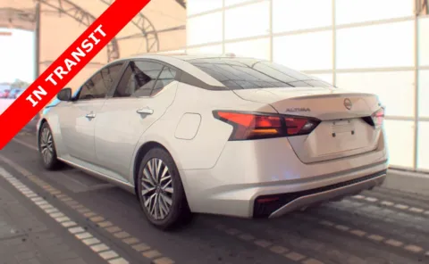 More photos of 2023 Nissan Altima 2.5 SV at Auto Boutique Florida, FL