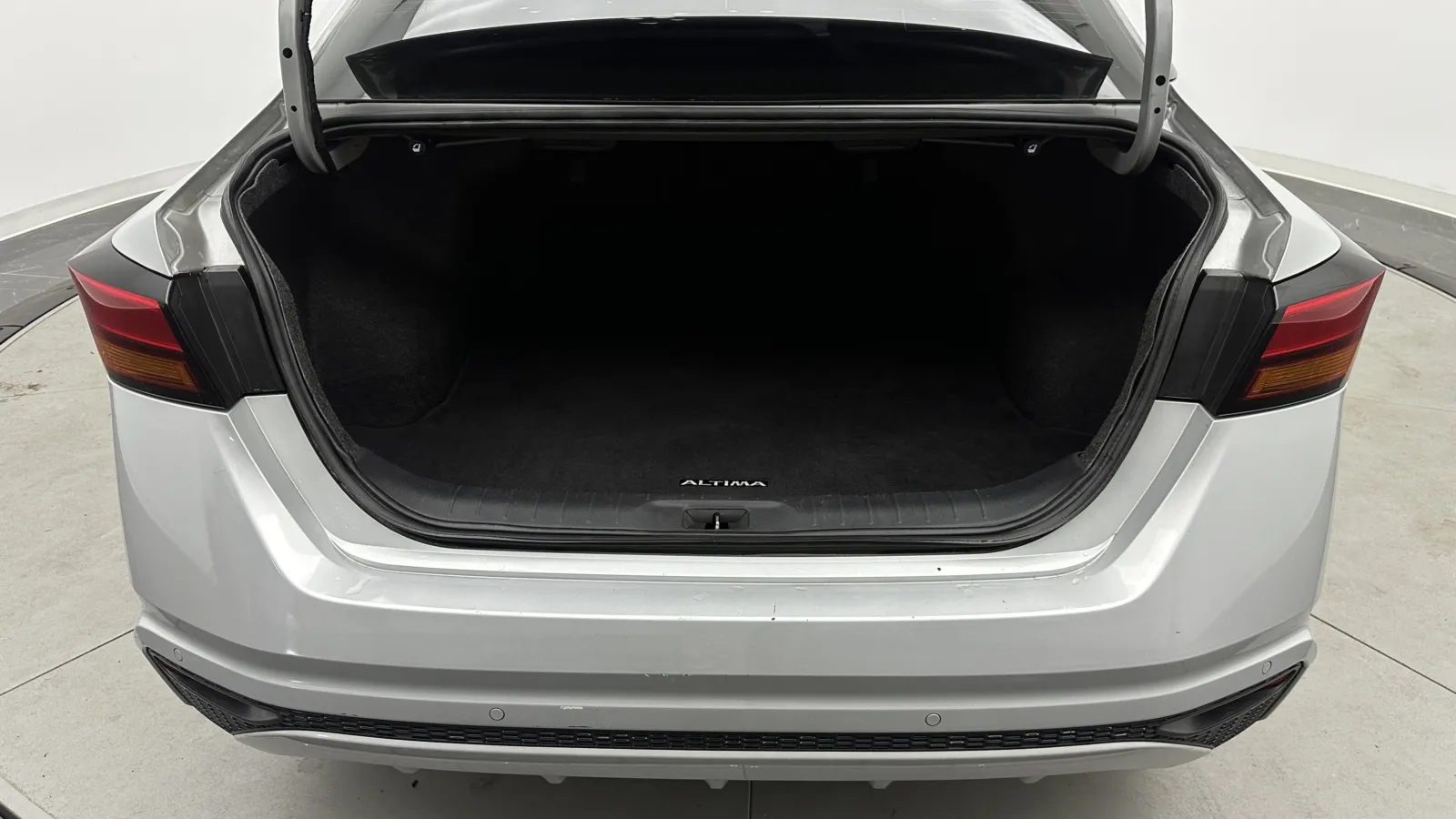 Nissan Altima photo 25