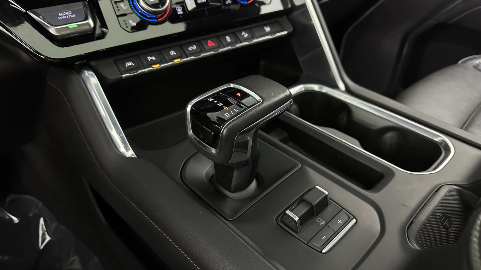 GMC Sierra photo 18