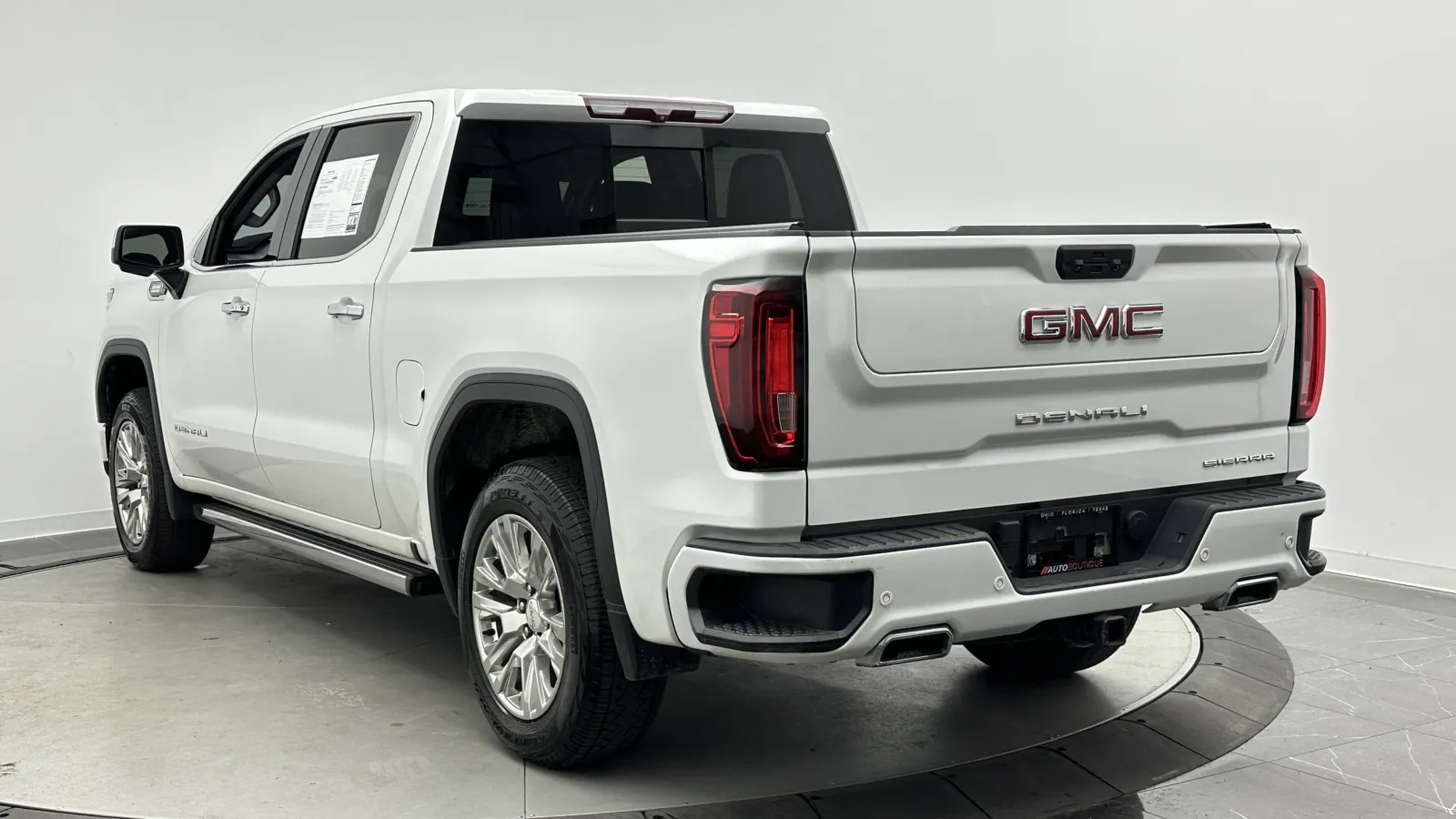 GMC Sierra photo 6