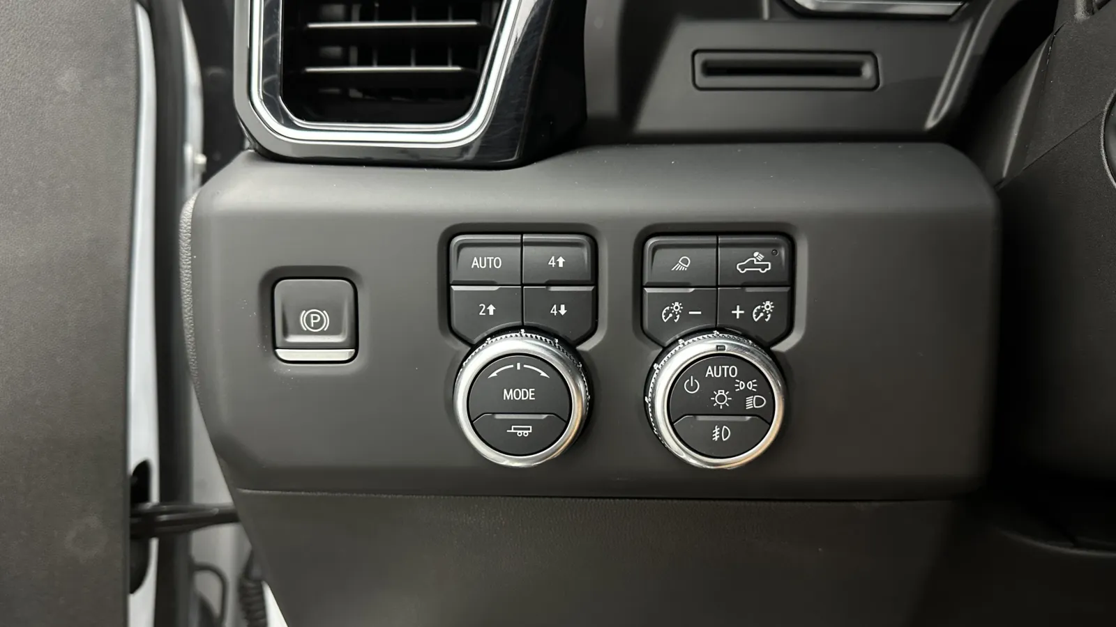 GMC Sierra photo 17