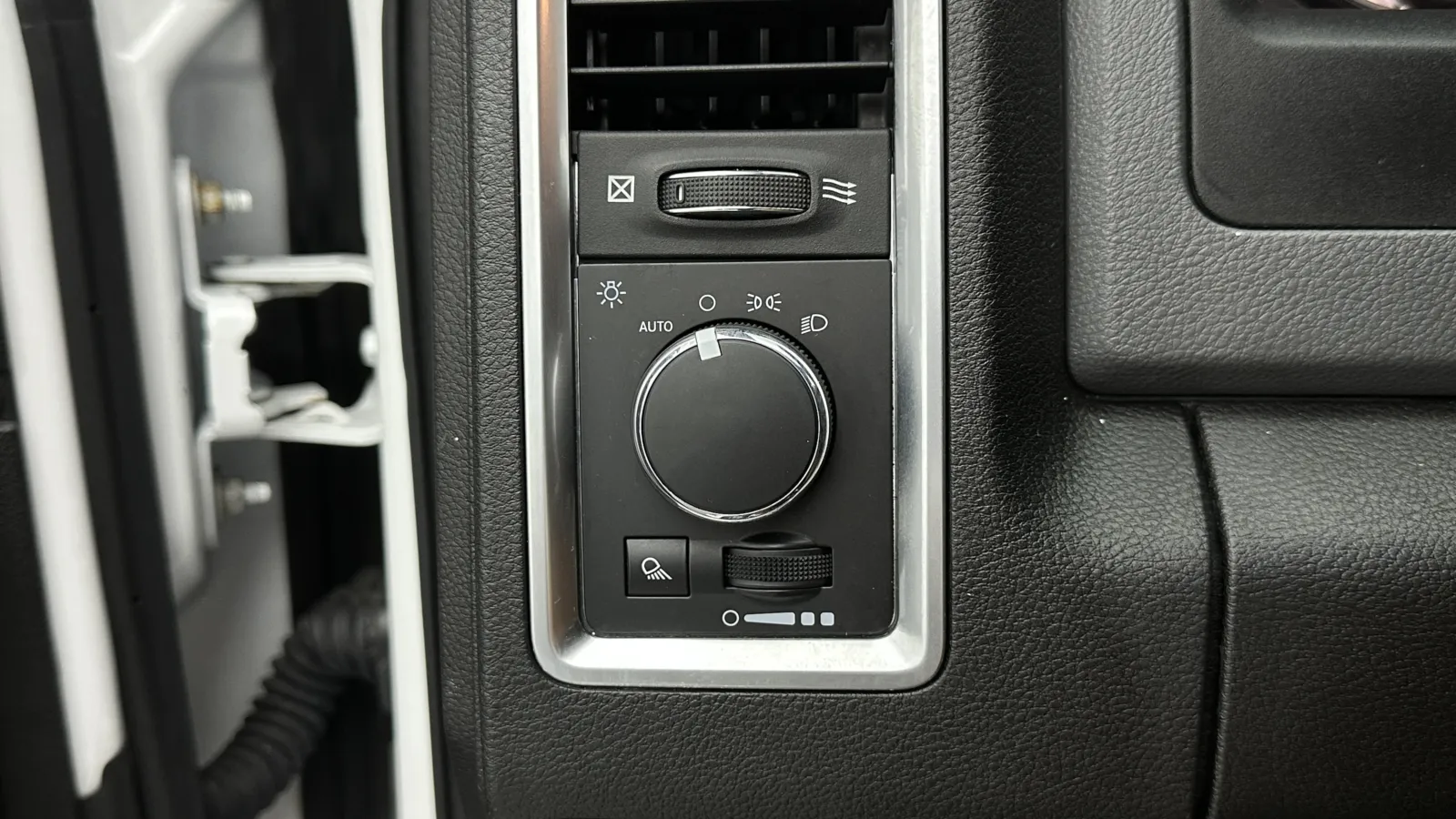 Ram 1500 photo 14