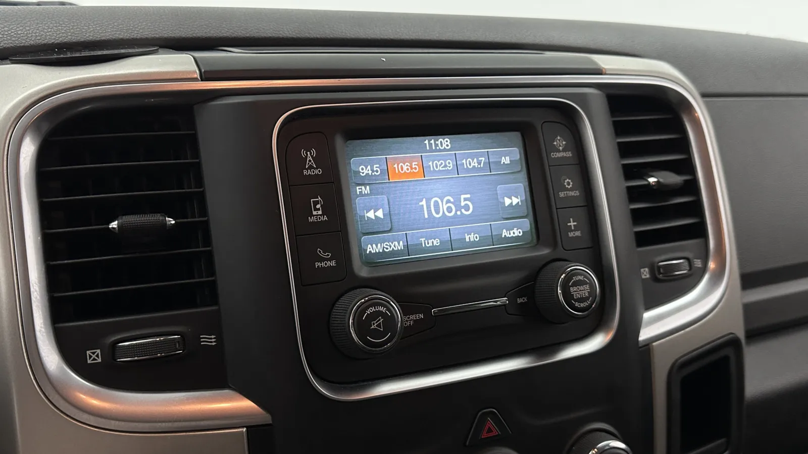 Ram 1500 photo 16