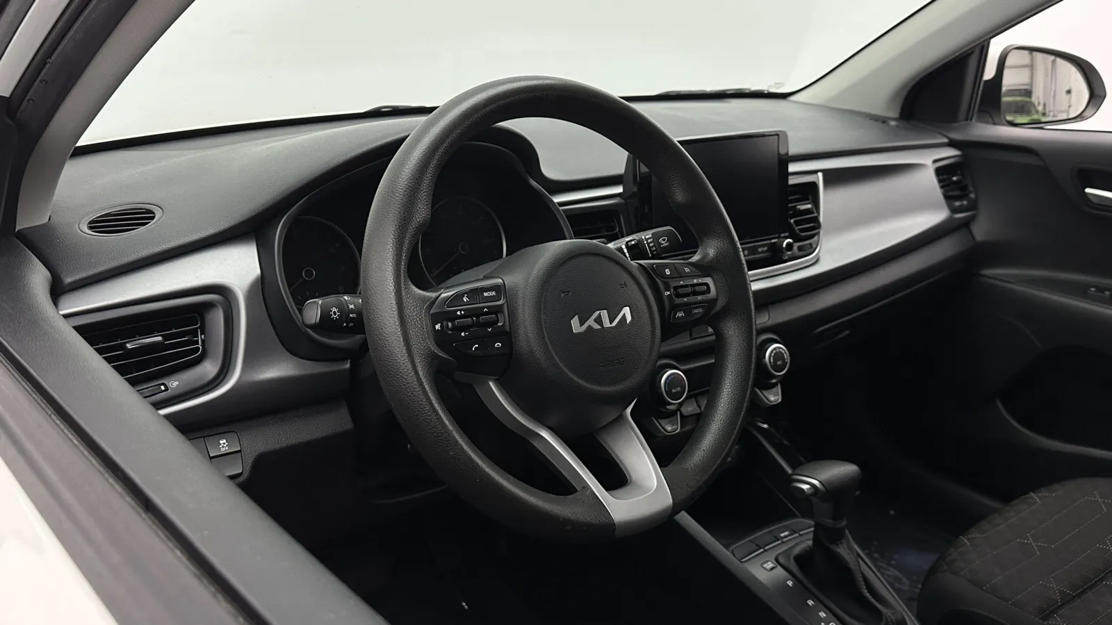 Kia Rio photo 8